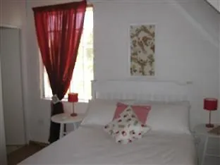 Cosimi Guest House Durbanville 4*,  Güney Afrika